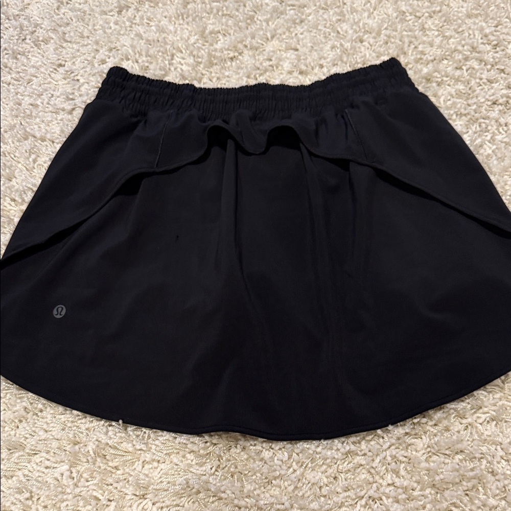 Like New! Lululemon Black Athletic Skort size 10 - Picture 5 of 5